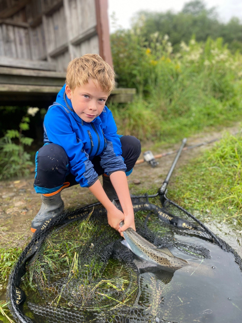 icdn boys Catches - catch in beat Glomma